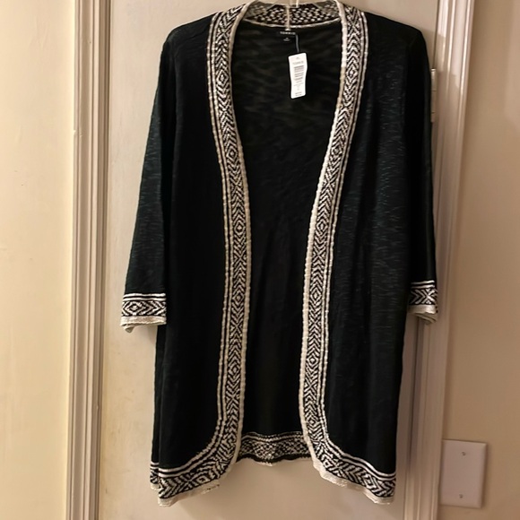 torrid Accessories - Torrid black 3/4 sleeve geo border kimono
